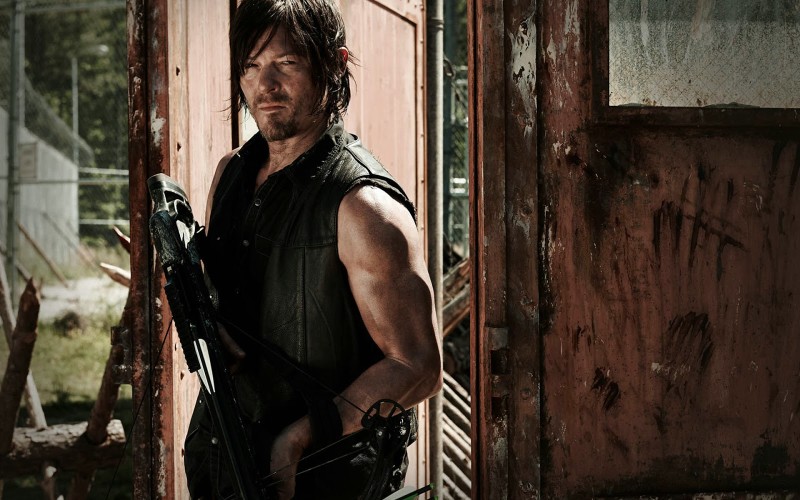 Daryl Dixon enfrenta zumbis que se movem por "Hoverboards"