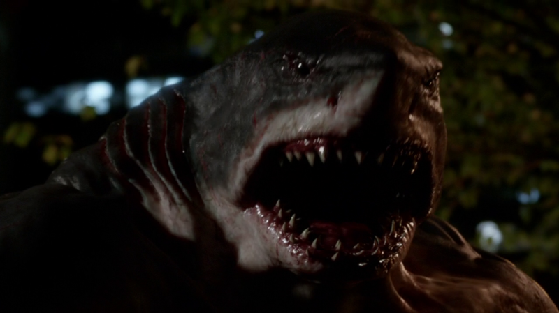 Novo vídeo de The Flash mostra o Tubarão Rei