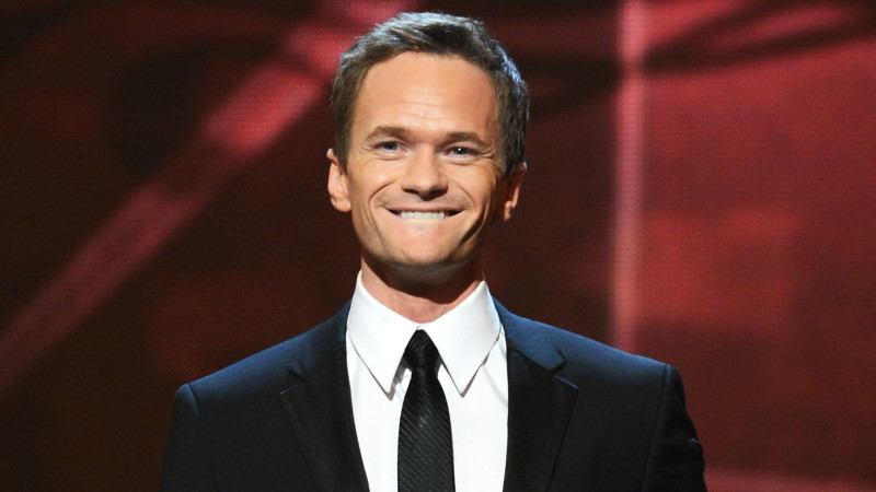 Reveladas imagens de Neil Patrick Harris caracterizado como Conde Olaf em Desventuras em Série