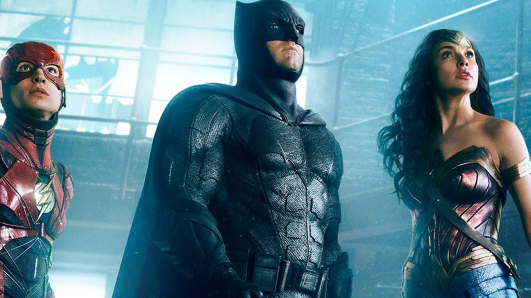 Liga da Justiça | Nova imagem oficial destaca Flash, Batman e Mulher-Maravilha