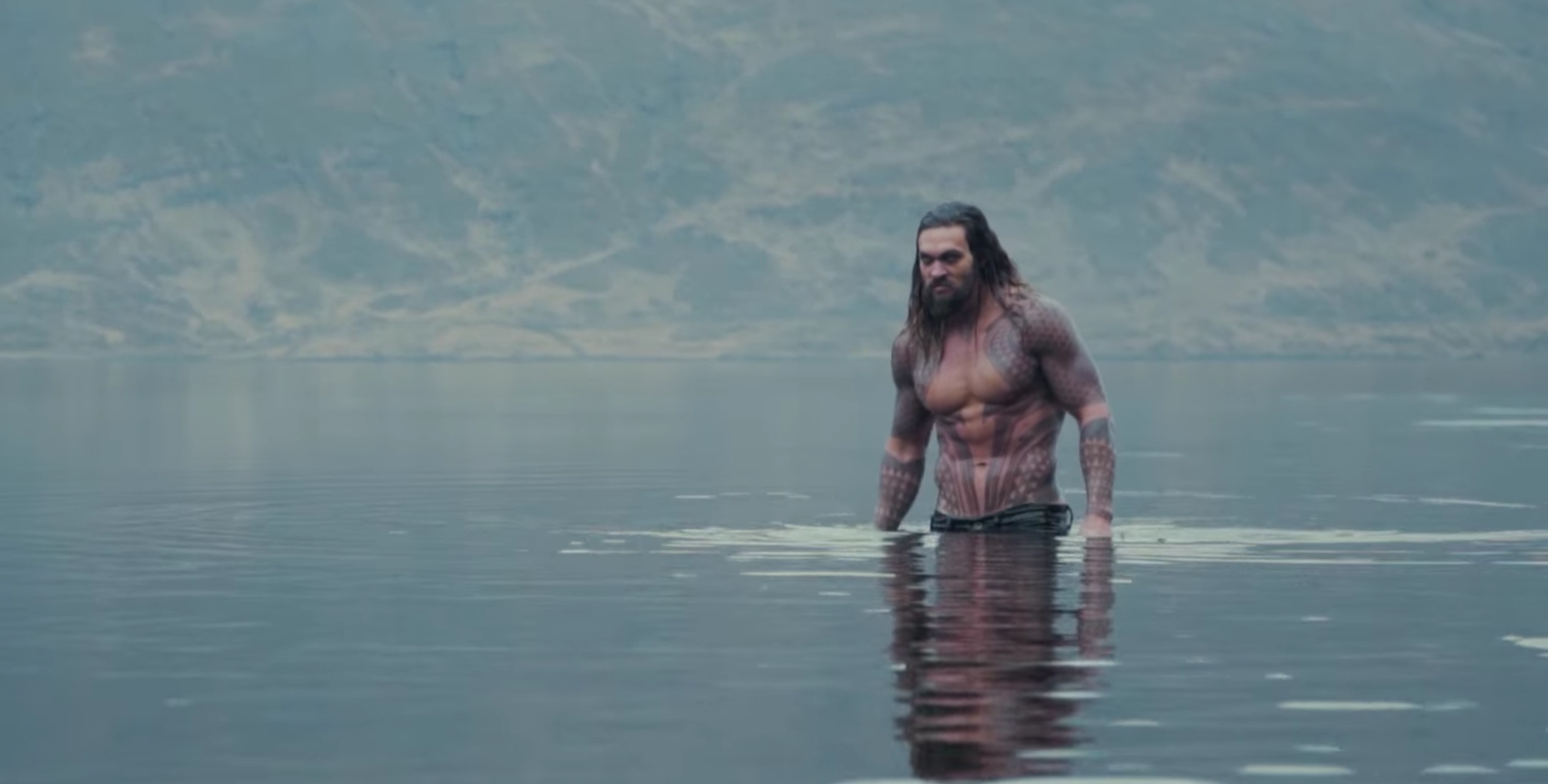 James Wan compartilha foto com elenco de Aquaman