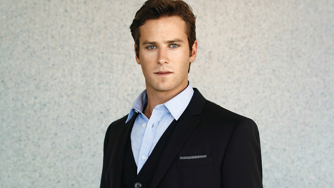 Armie Hammer despista rumores de que ele será o Lanterna Verde
