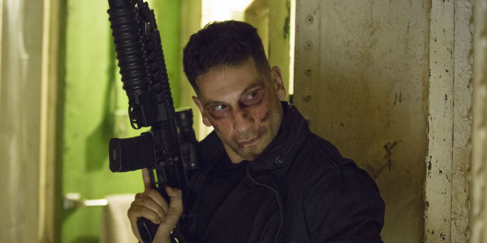 O Justiceiro | Novas imagens mostram Frank Castle angustiado
