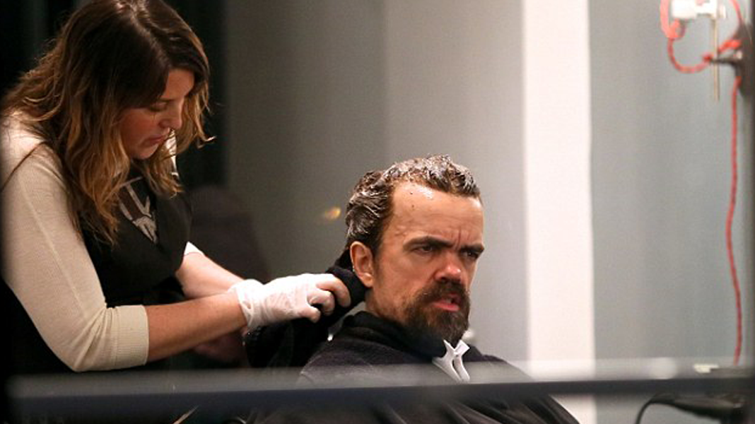 Novo visual de Peter Dinklage pode ter indicado seu papel no Universo Cinematográfico Marvel