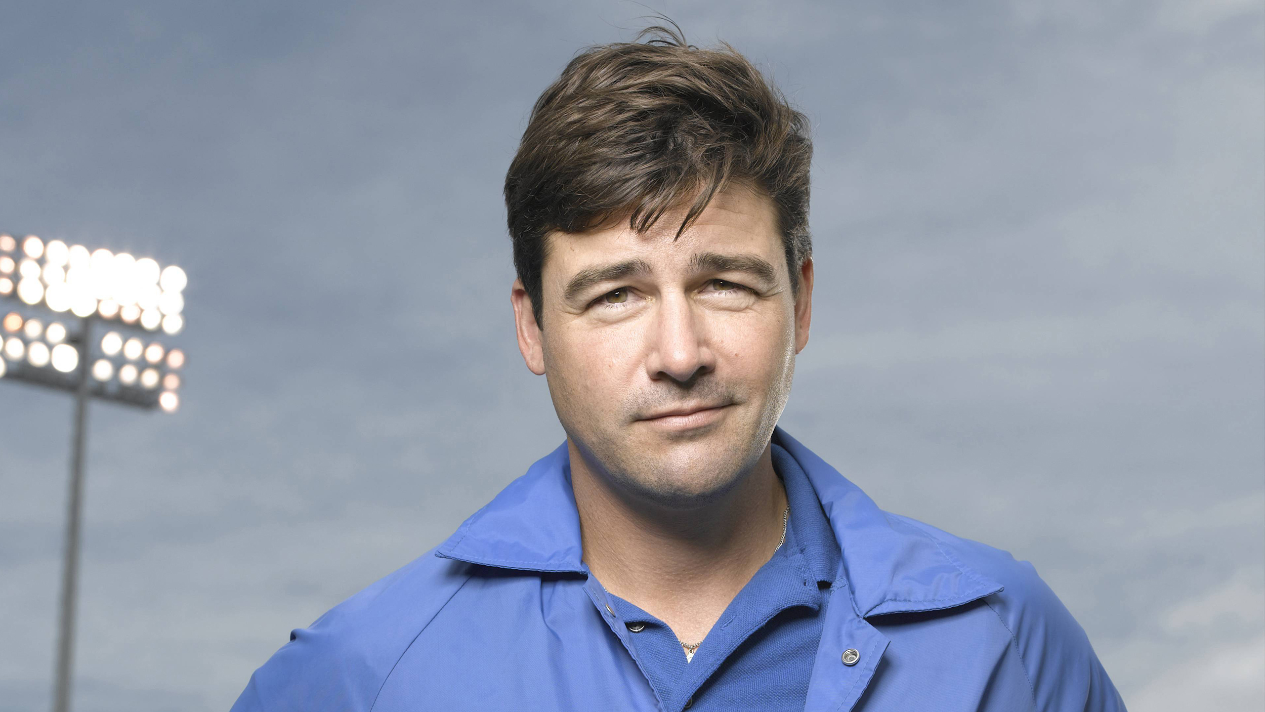 Ator Kyle Chandler entre para o elenco de Godzilla: Rei dos Monstros