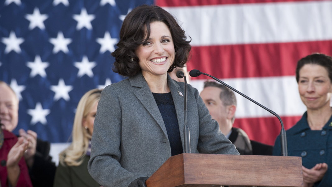 Veep retorna com novos desafios para Selina e recheada do tradicional humor da série