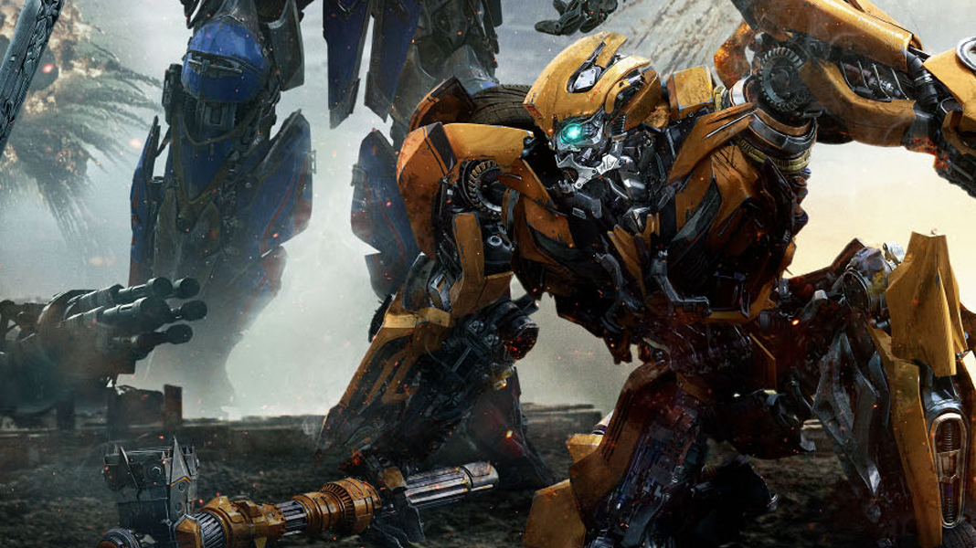 “Transformers: O Último Cavaleiro” ganha cartaz com luta entre Optimus Prime e Bumblebee