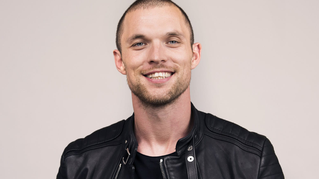 Hellboy | Ator de Deadpool entra no elenco do reboot