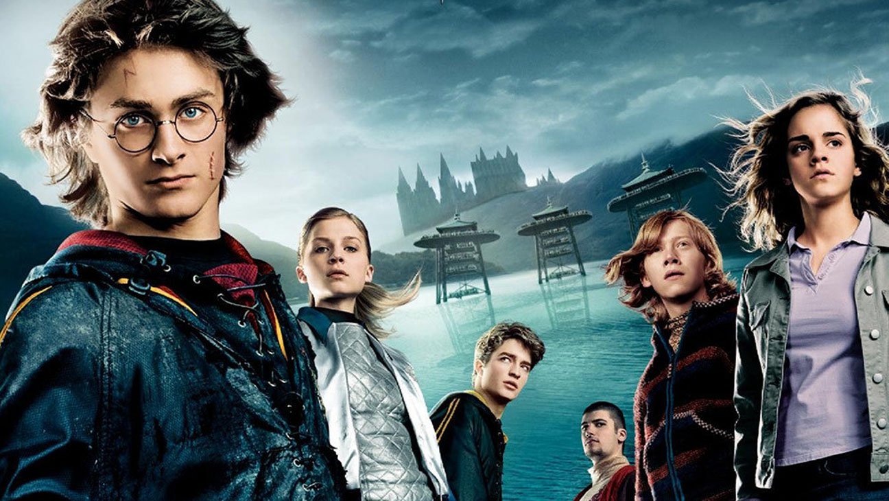 Harry Potter | Artista de rua toca tema principal do filme usando copos de vidro