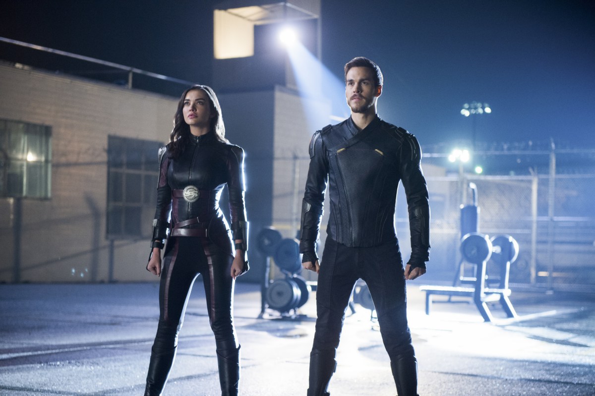 Supergirl | Teaser mostra a Legião de Super-Heróis defendendo National City