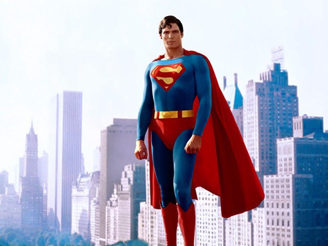 Nova foto de Christopher Reeve como Superman é revelada