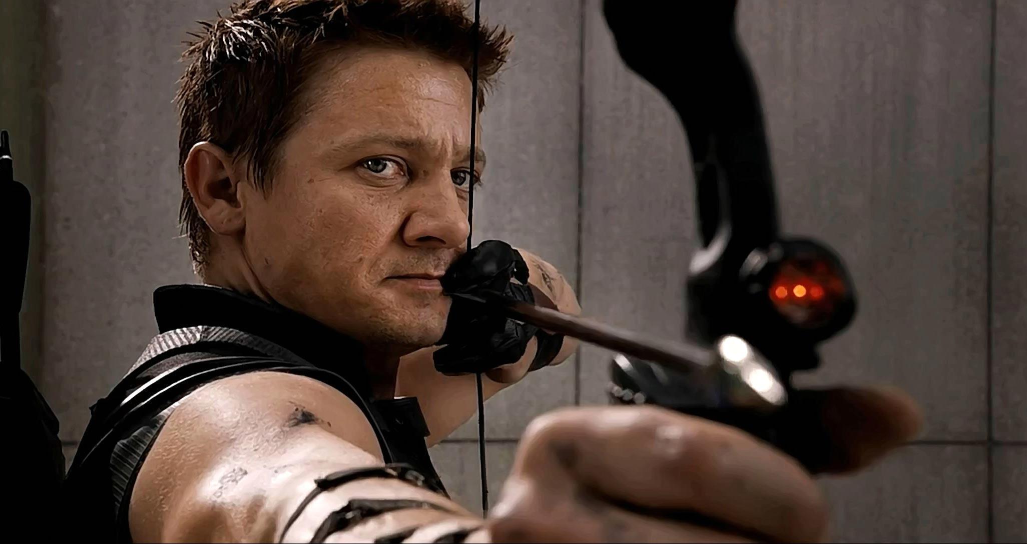 Vingadores: Guerra Infinita | Jeremy Renner se despede do set após terminar gravações