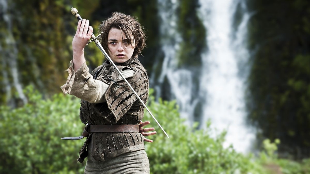 Game Of Thrones | Maisie Williams, a Arya, diz que data para retorno da série está errada!