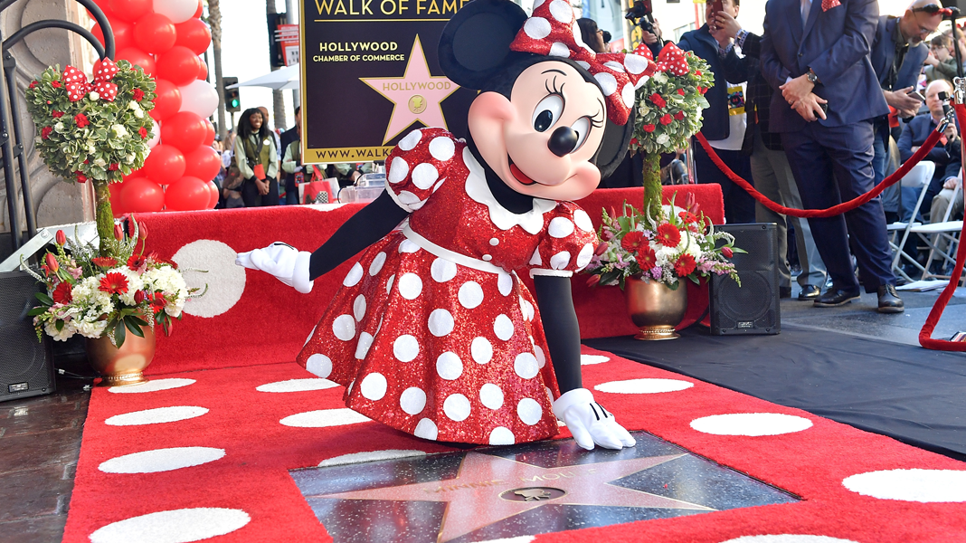 Minnie Mouse ganha estrela na Calçada da Fama de Hollywood