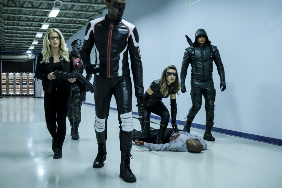 Arrow | Será que veremos uma nova equipe de super-heróis nas séries da DC?