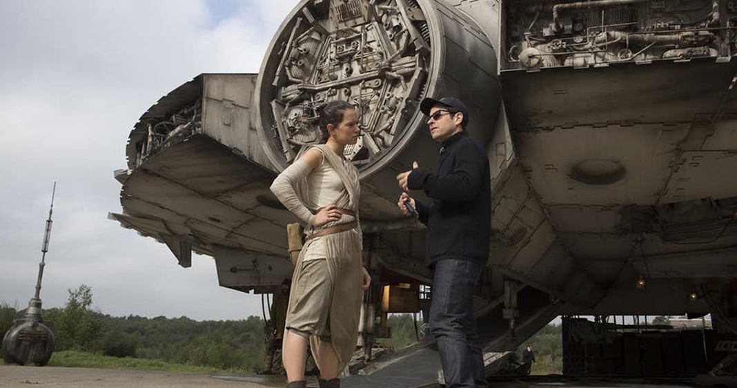 Star Wars: Episódio IX | Filme já tem roteiro pronto e deve começar as gravações em breve