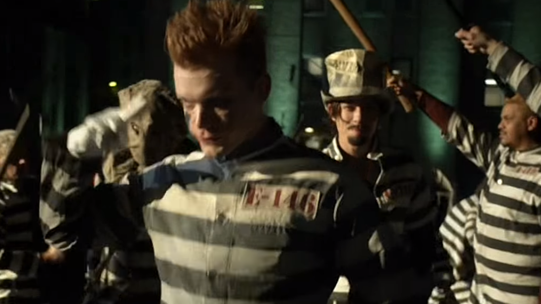 Gotham | Jerome e o Chapeleiro Maluco estão à solta em vídeos e imagens do próximo episódio