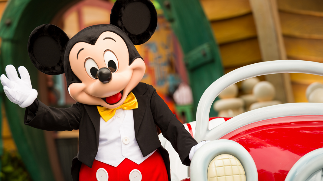 Disney comemora 90 anos do Mickey Mouse com festividades mundiais