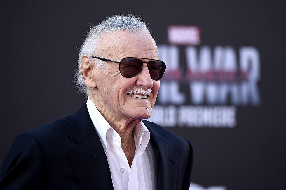 Vídeos comoventes da recente aparição de Stan Lee mostram como ele está debilitado