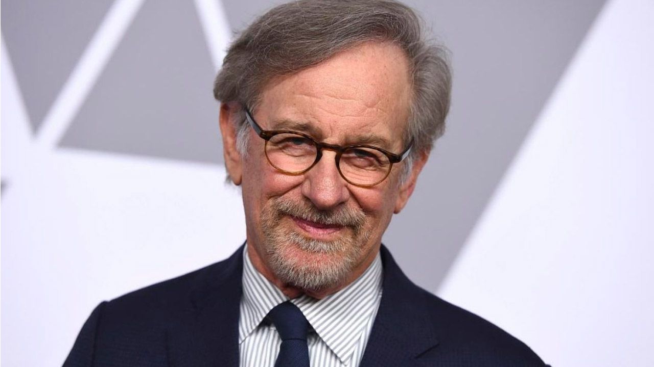 DC contrata Steven Spielberg e ele irá dirigir seu primeiro filme de super-heróis!