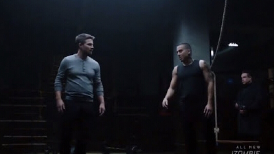 Arrow | 'O tempo está se esgotando para Oliver Queen' em novo vídeo para o episódio final da temporada da série
