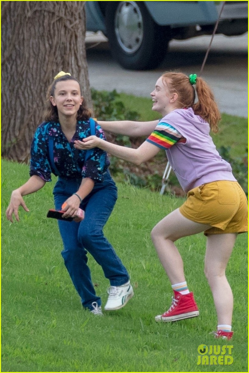 Stranger Things | Novas fotos do set da terceira temporada mostram as crianças se divertindo