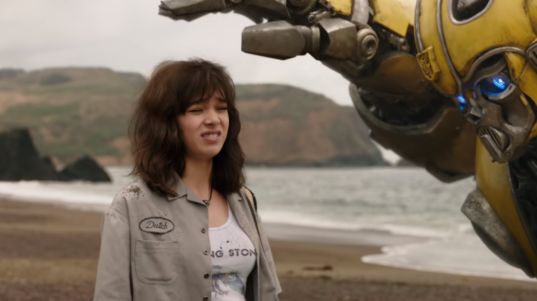 Bumblebee | Novo trailer mostra a emocionante relação entre menina e máquina