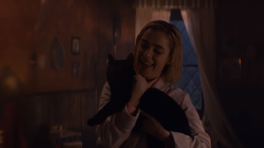 O Mundo Sombrio de Sabrina | Salem aparece pela primeira vez em novo teaser da série