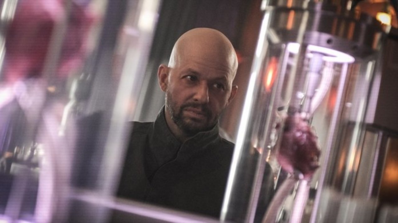 Supergirl | Nova prévia da quarta temporada traz Jon Cryer como Lex Luthor