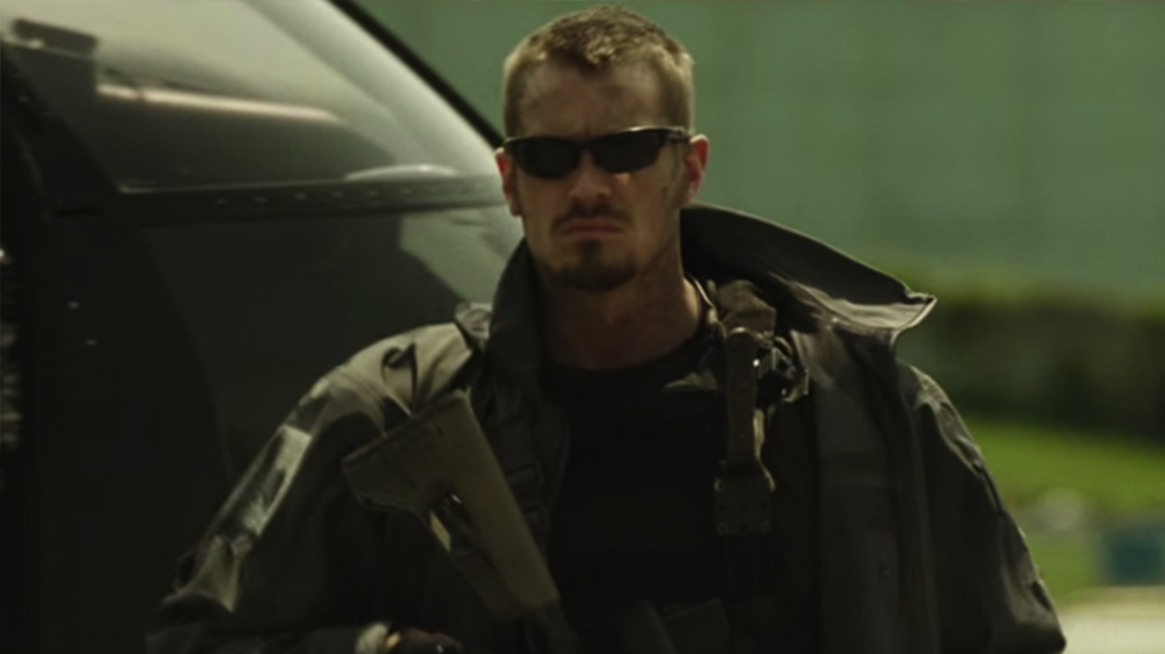 O Esquadrão Suicida | Joel Kinnaman, o Rick Flag, fala que o filme se parece uma comédia