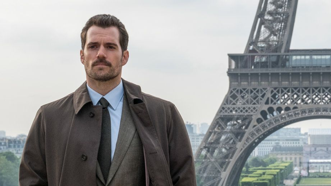 Enola Holmes | Henry Cavill, o ex-Superman, será Sherlock Holmes em filme com Millie Bobby Brown