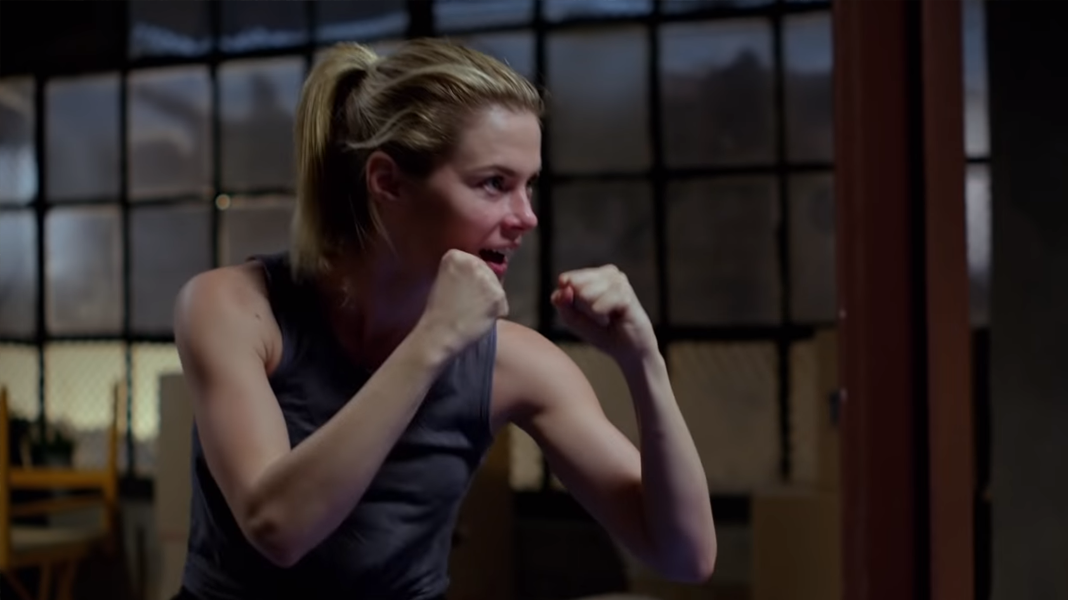 Jessica Jones | Trish Walker aparece como vigilante em vídeo da temporada final