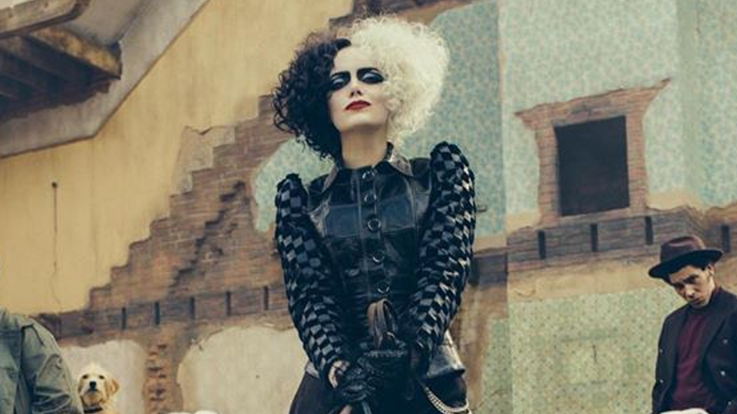 Cruella | Liberada a primeira imagem de Emma Stone como a vilã