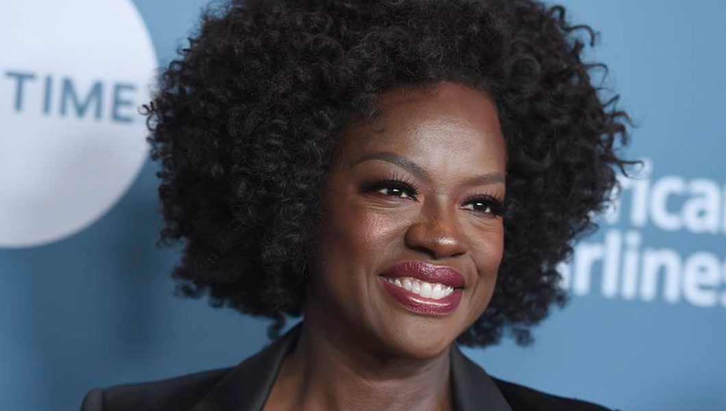 Viola Davis, a Amanda Waller, fala sobre as críticas recentes aos filmes de quadrinhos