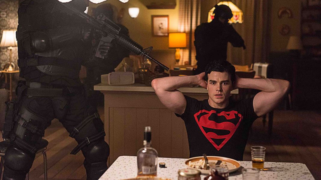 Titãs | Superboy e Krypto usam seus poderes em trailer do próximo episódio