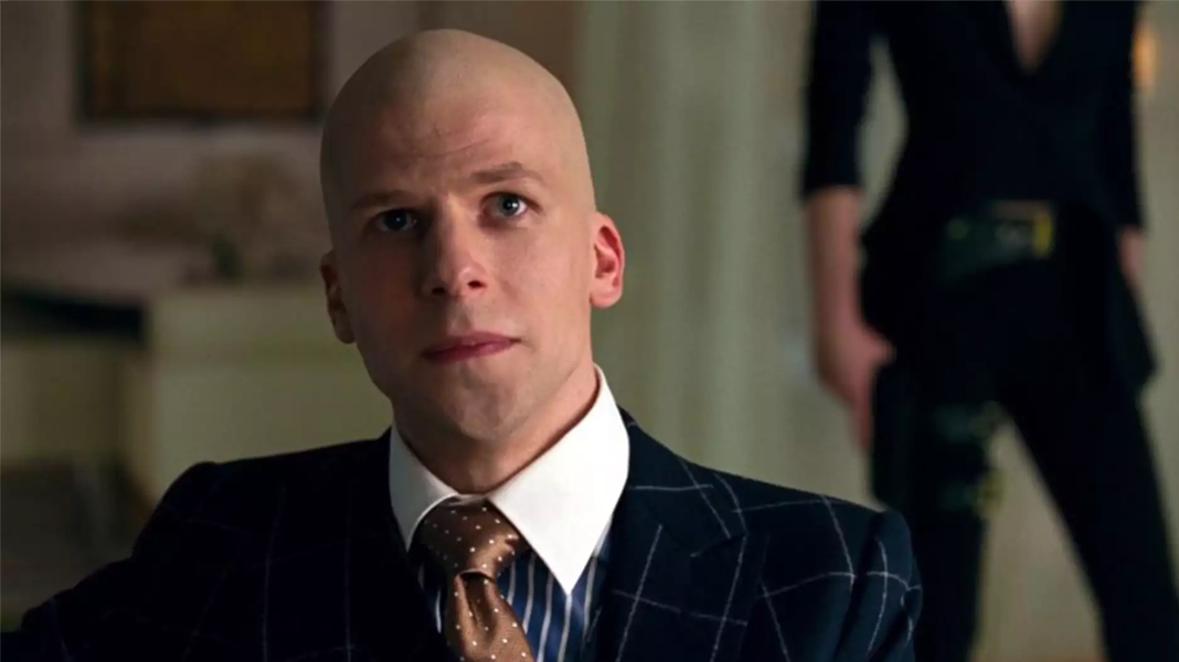 Jesse Eisenberg fala sobre a possibilidade de reprisar o papel de Lex Luthor nos cinemas!