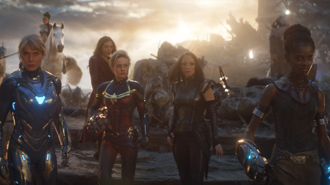 Brie Larson confirma que as atrizes conversaram com presidente do Marvel Studios sobre um filme de uma equipe feminina