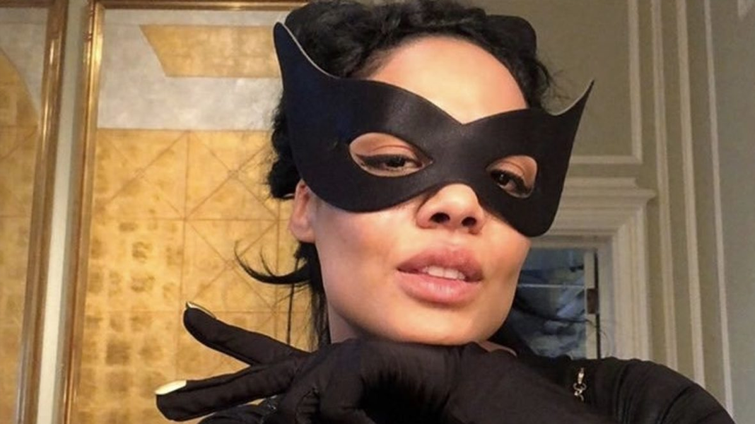 The Batman | Thessa Thompson e outras estão concorrendo para o papel de Mulher-Gato no filme