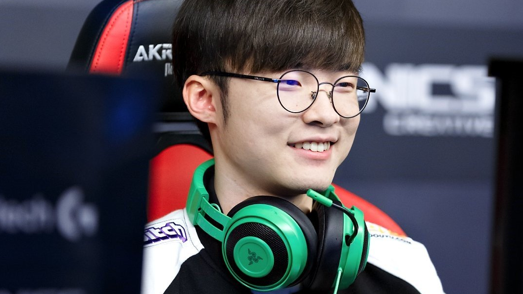Faker renova com a T1 e se torna um dos donos do time de League of Legends