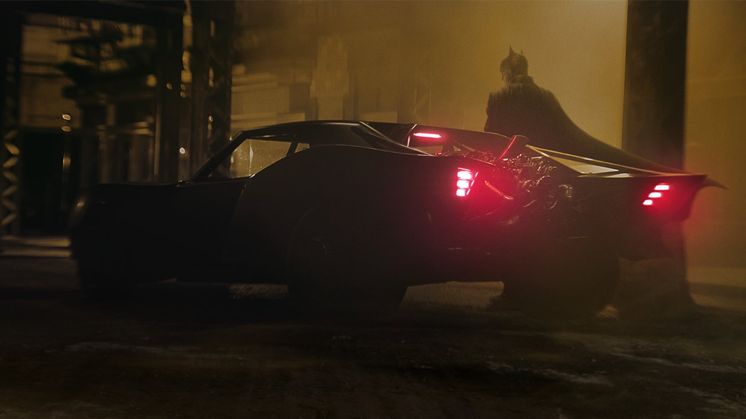 Diretor de The Batman compartilha as primeiras imagens do Batmóvel