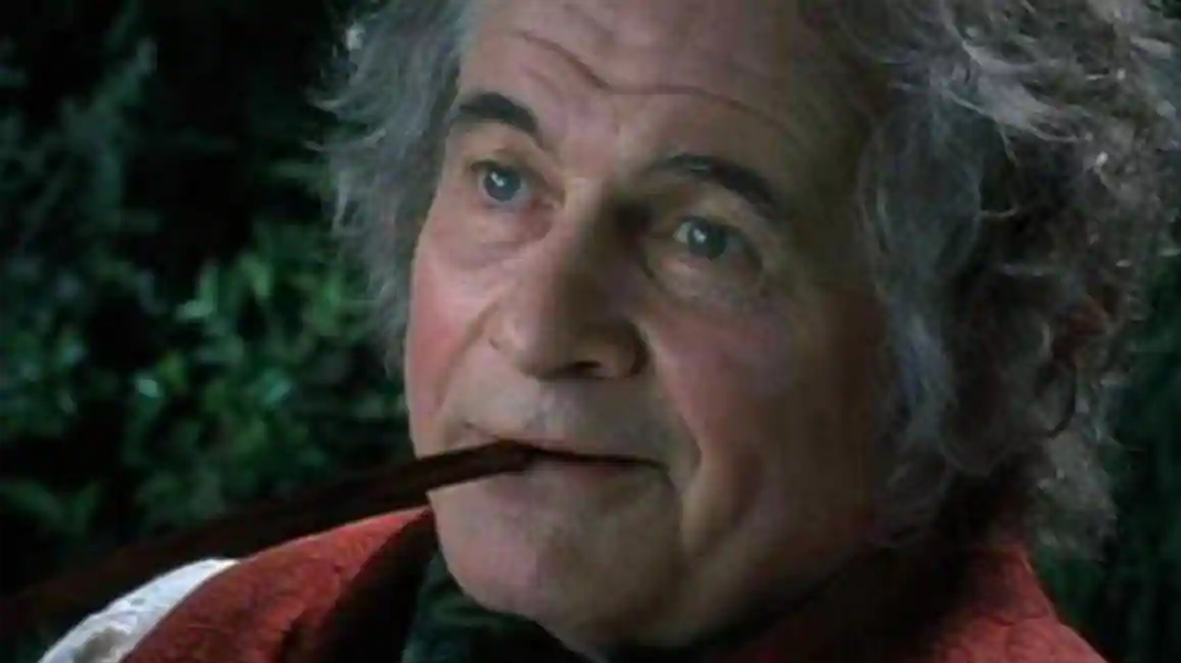 Ian Holm, ator de O Senhor dos Anéis, morre aos 88 anos de idade