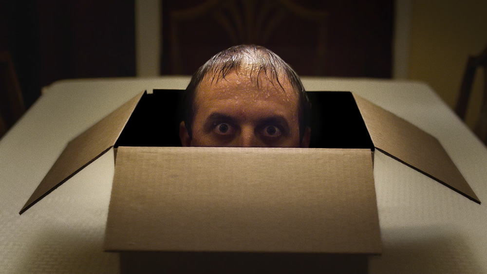 Other Side of the Box | Conheça o curta aterrorizante