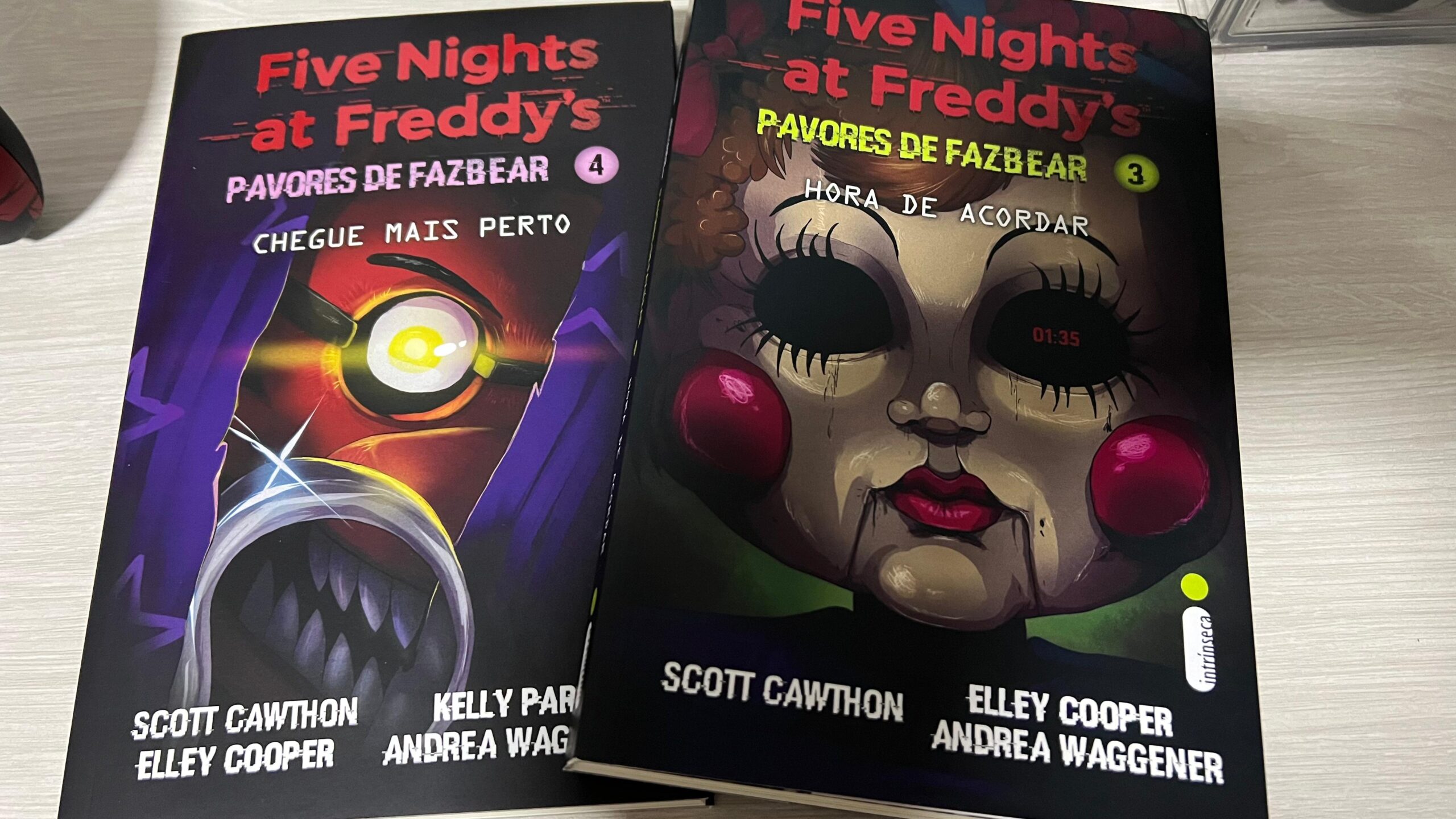 [LEITURA] Abrace o Terror com Five Nights at Freddy's: Pavores de Fazbear