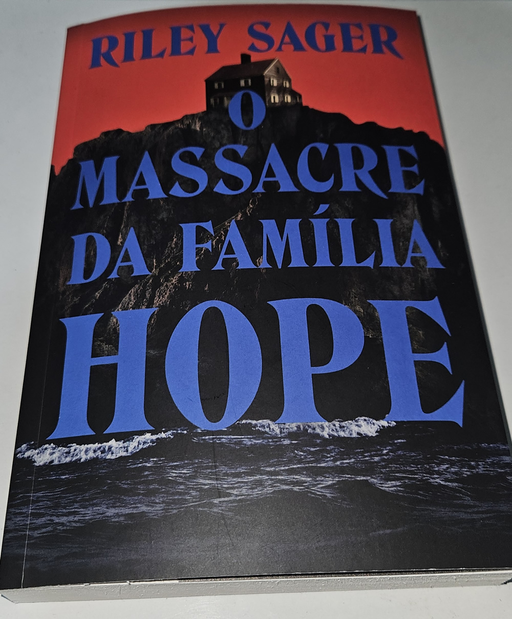 [LEITURA] O Massacre da Família Hope é uma trama cheia de teorias da conspiração