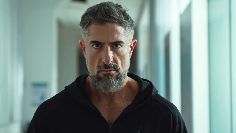 Marcos Mion em cena do filme 'MMA - Meu Melhor Amigo'