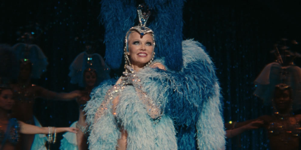 Pamela Anderson em cena de 'The Last Showgirl'